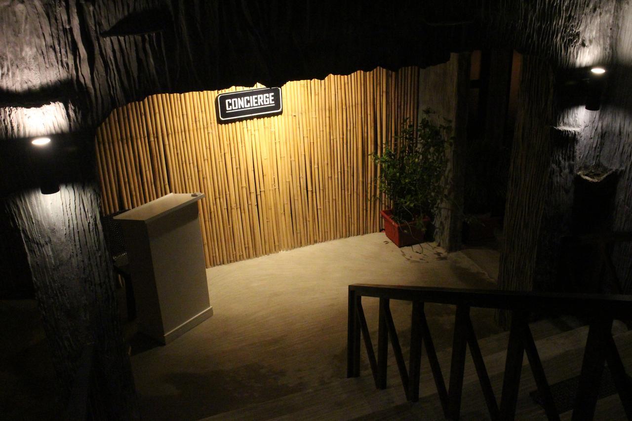 The Cavern Pod Hotel & Specialty Cafe 엘니도 외부 사진