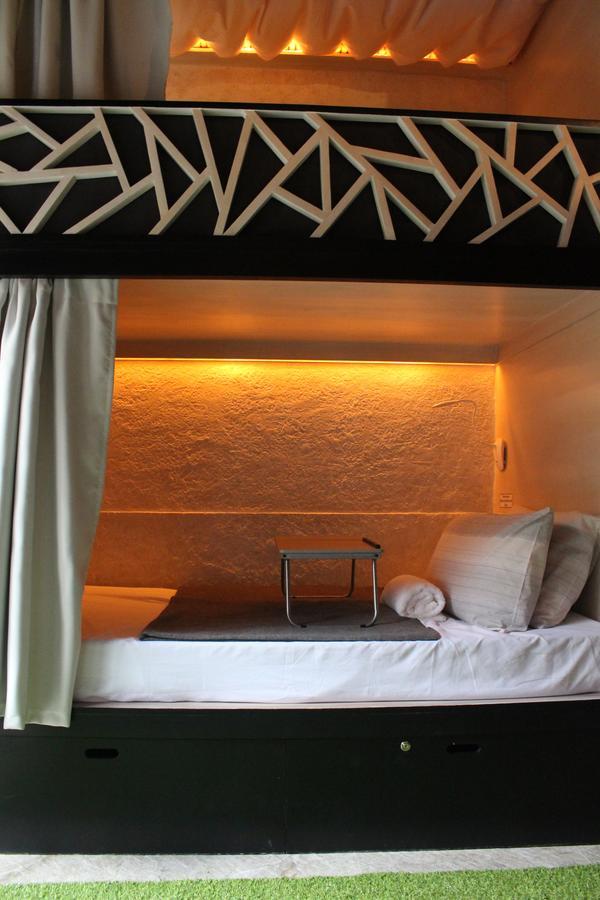 The Cavern Pod Hotel & Specialty Cafe 엘니도 외부 사진