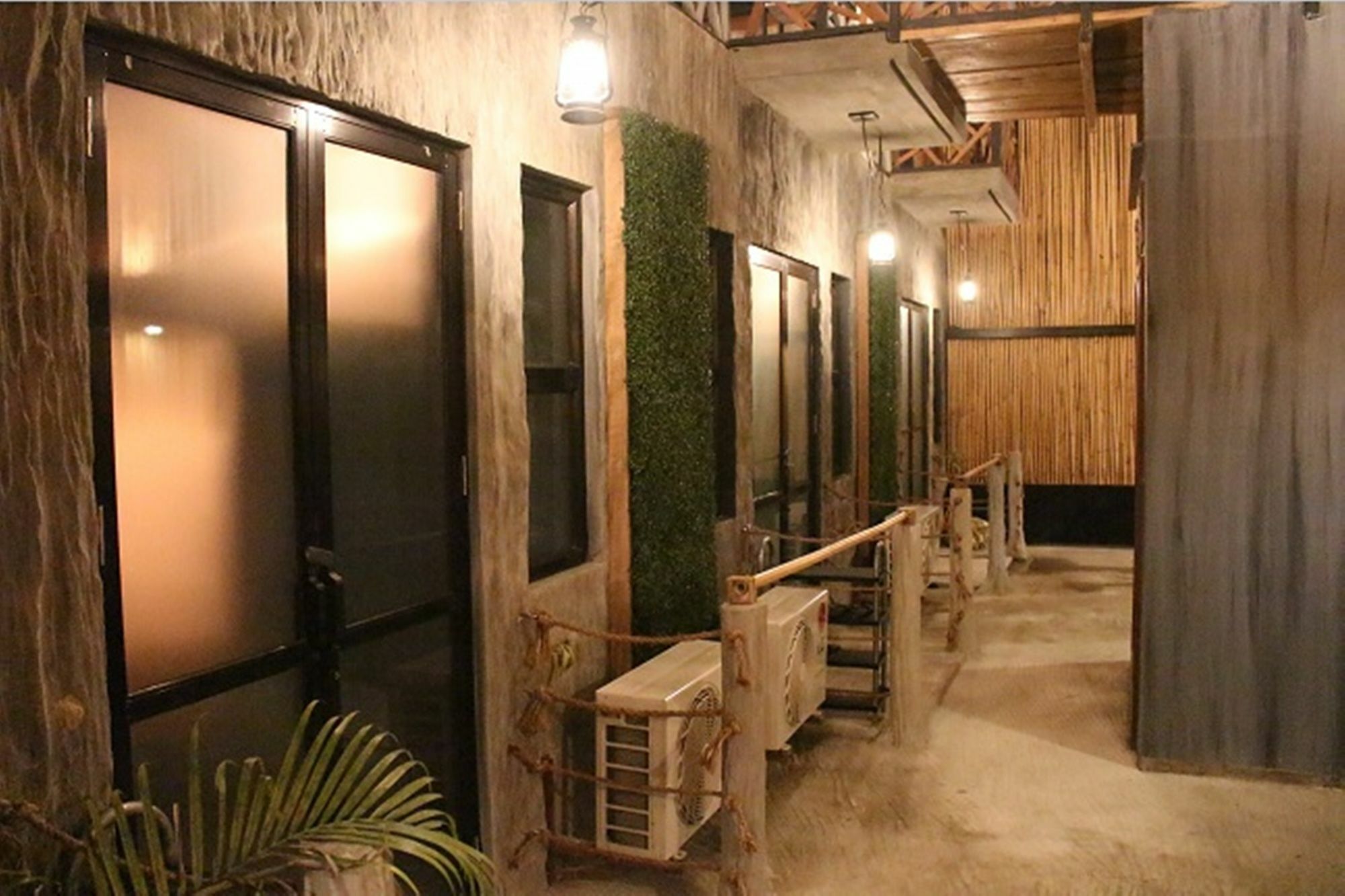 The Cavern Pod Hotel & Specialty Cafe 엘니도 외부 사진